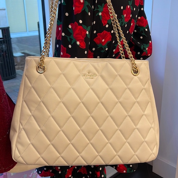 Kate Spade Carey Tote 
COLOR:
Parchment
NWT - Picture 16 of 16